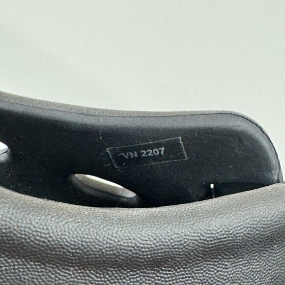 Oofos OOcandoo Recovery Sandal Unisex M6 W8 Black Comfort Orthotic Slip On - Picture 9 of 10